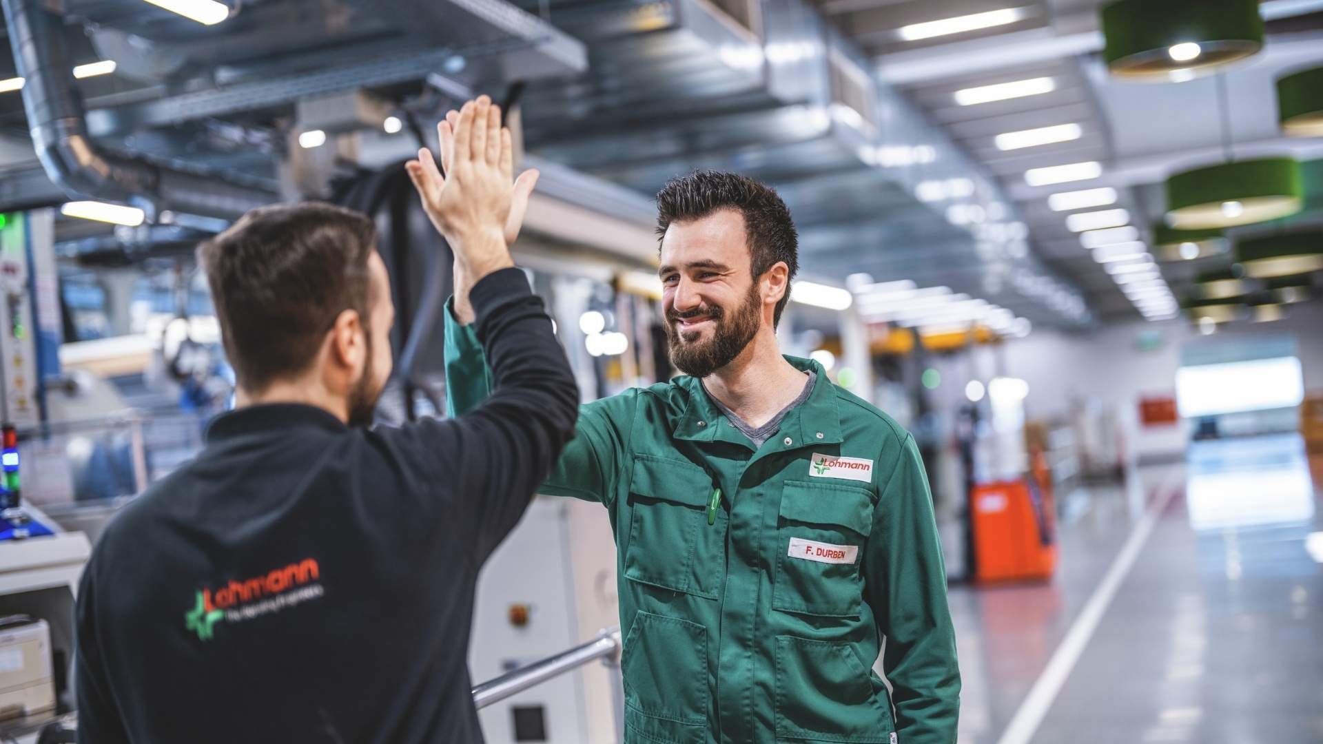 Procution-caoting-line-cl16-colleagues-high5