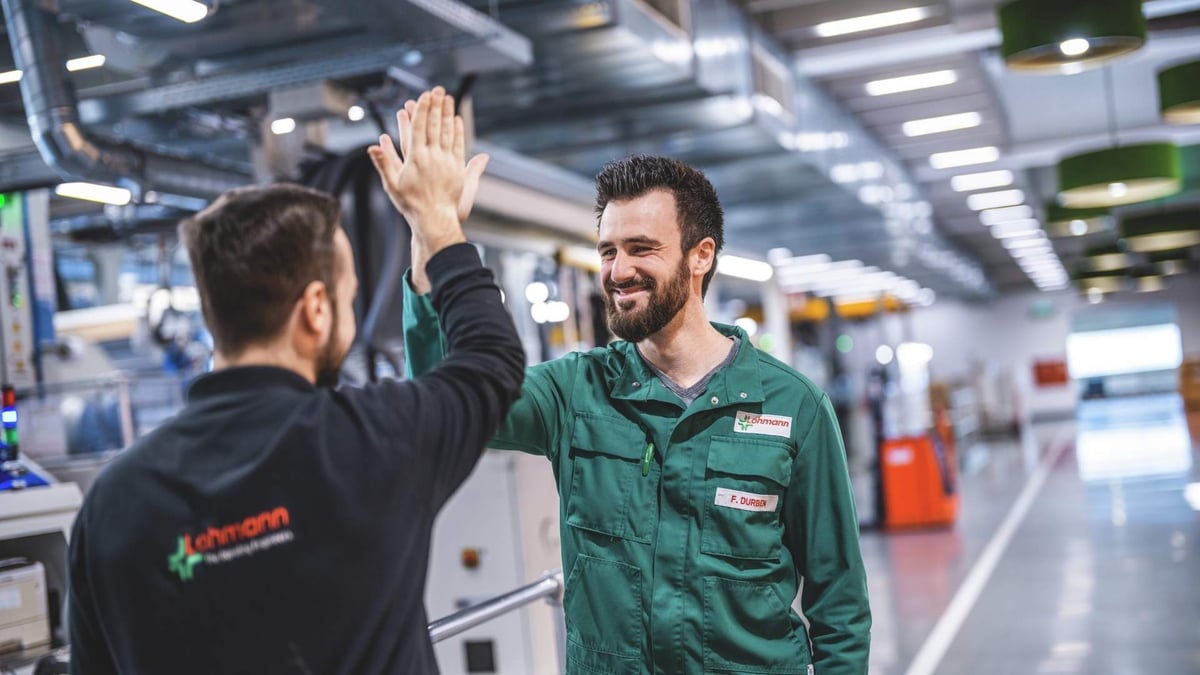 Procution-caoting-line-cl16-colleagues-high5