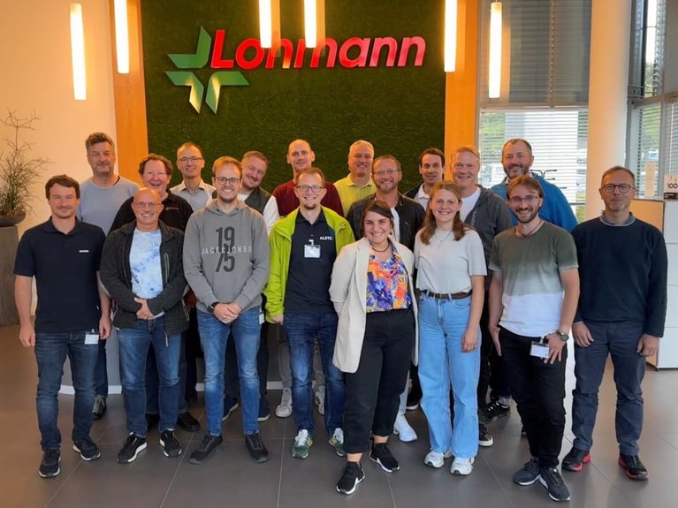 Lohmann Hosts Fraunhofer IFAM's “Adhesive Bonding Technology Training Center”
